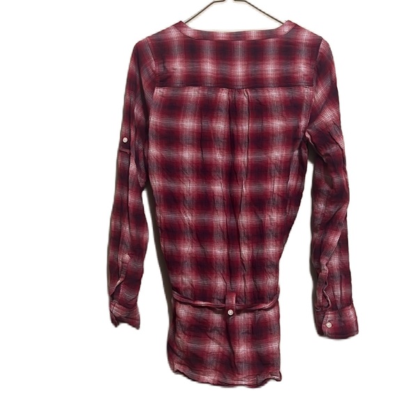 American Eagle Outfitters, 5-Button, Tie Belt, Roll Tab Sleeves Top, Multi, 4 - Picture 2 of 7